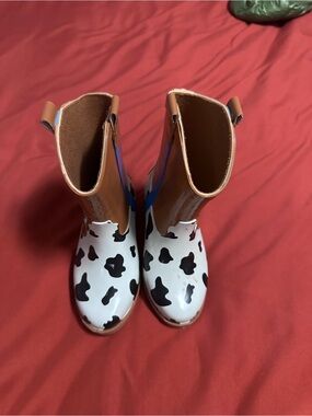 Disney Toy Story Kids Cow-Print Rain Boots in White, Black & Brown